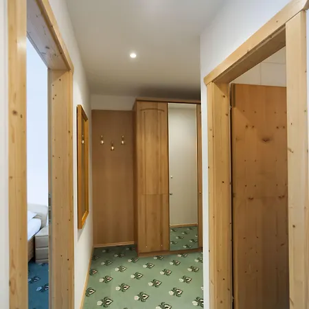 Jagdhof 4*