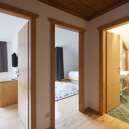 Jagdhof 4* 라켄호프