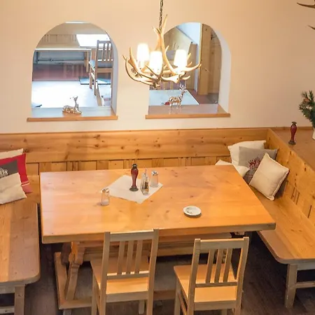 Jagdhof 4* Lackenhof