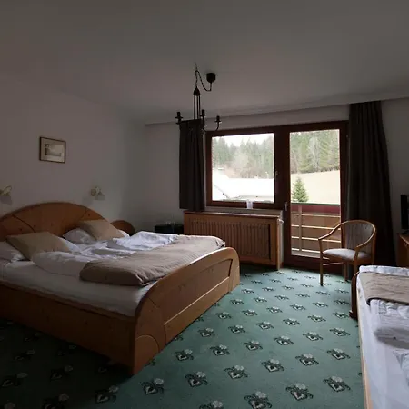 Jagdhof Hotel 4*